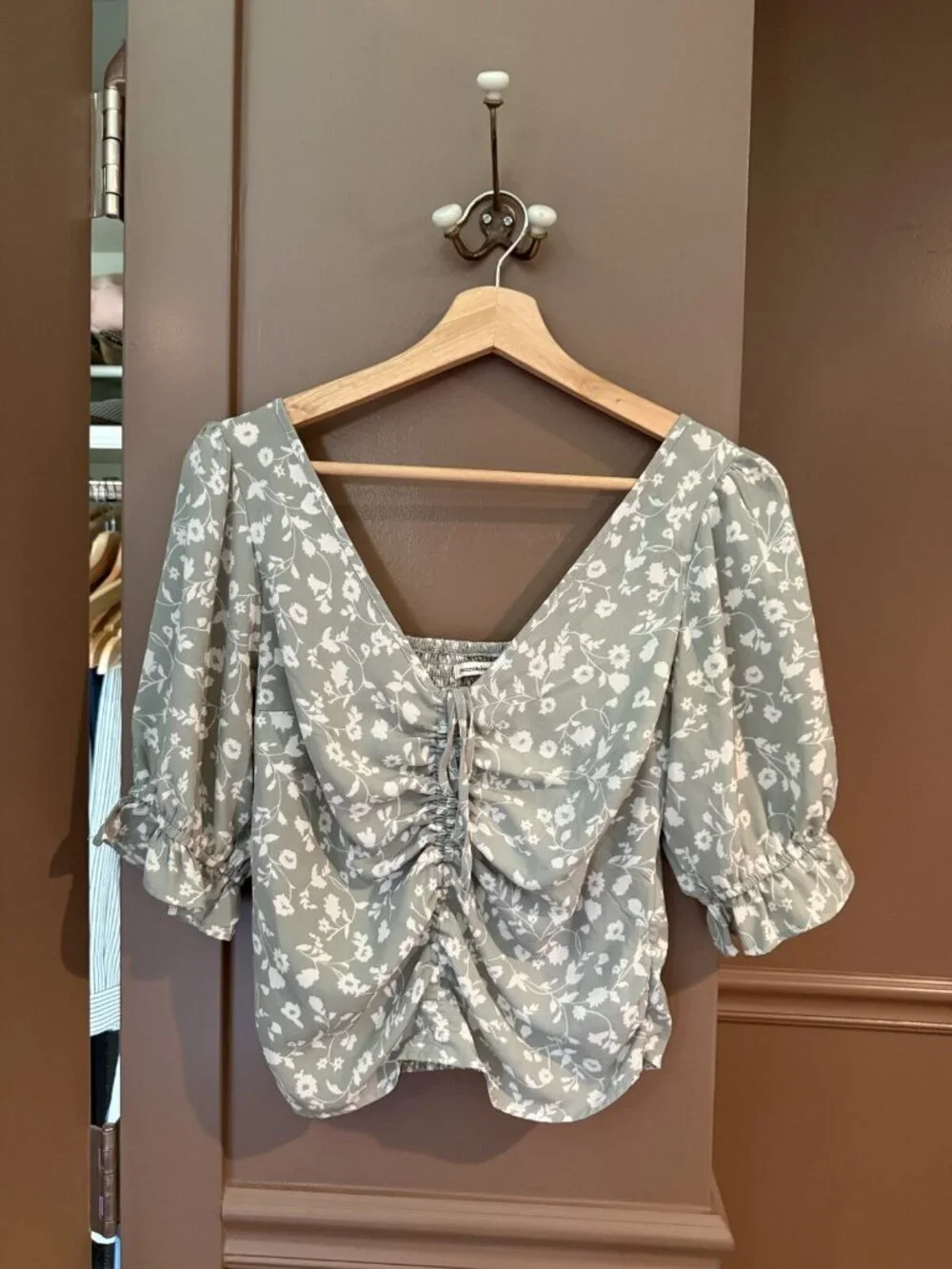 Abercrombie & Fitch Blue Floral Smocked Puff-Sleeve Top S